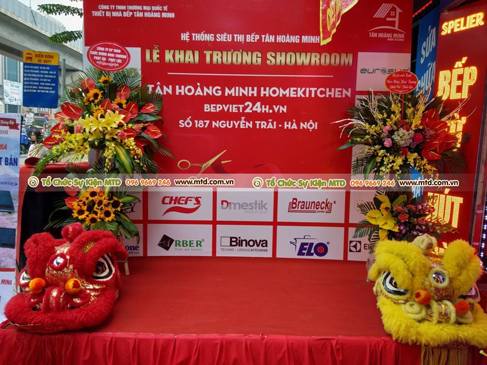 khai-truong-bep-tan-hoang-minh.jpg
