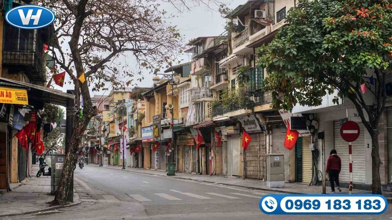 Ngắm nhìn những con phố cổ kính trong phố cổ