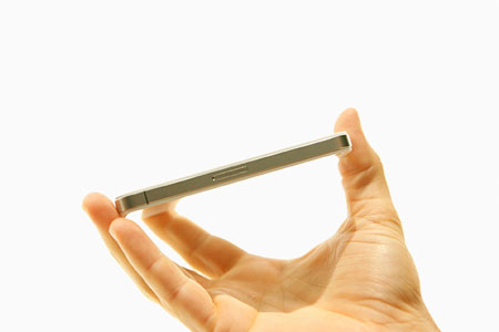 bb9iphone4_3a.jpg