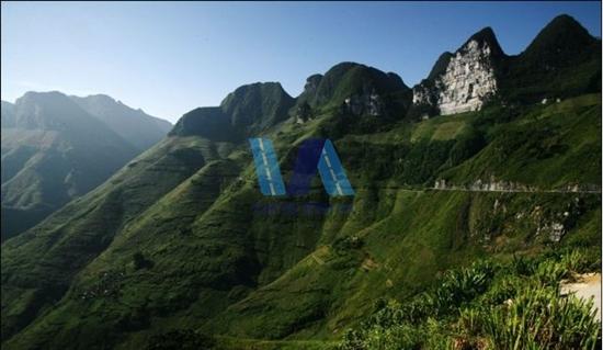 thue-xe-7-cho-di-ha-giang-1.jpg