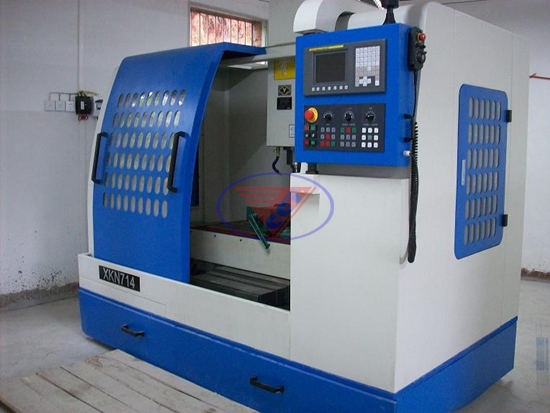 mua-may-cnc-1.jpg