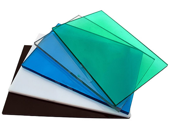 tam-lop-lay-sang-polycarbonate-dac-ruot-4mm.jpg