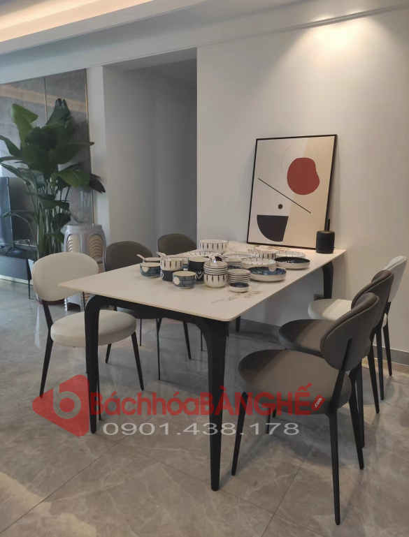 Bộ bàn ăn mặt đá 1m6 1m8 màu trắng ghế da 240