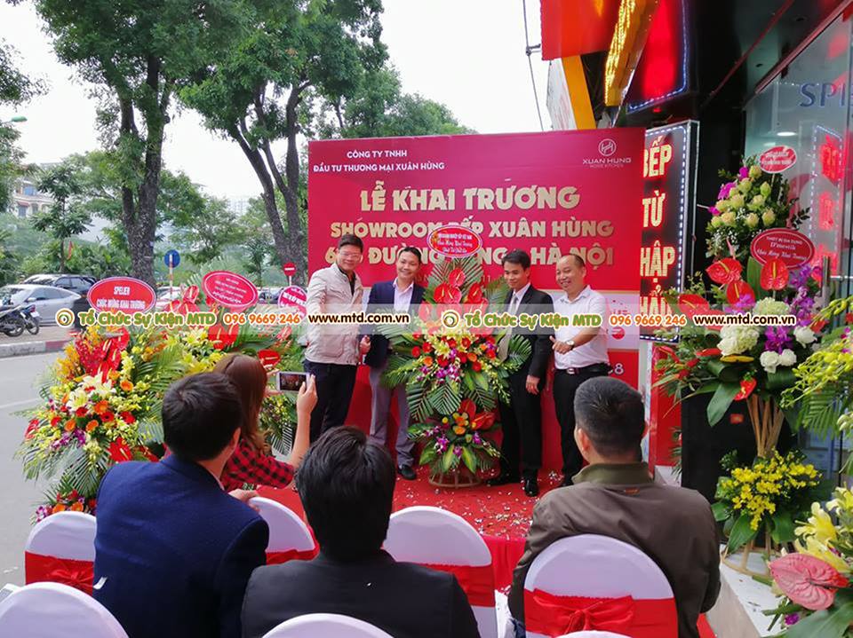 khai-truong-bep-xuan-hung-2.jpg