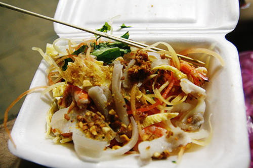 goi-tom-trung-mon-an-duong-pho-hap-dan-o-can-tho-ivivu-2.jpg