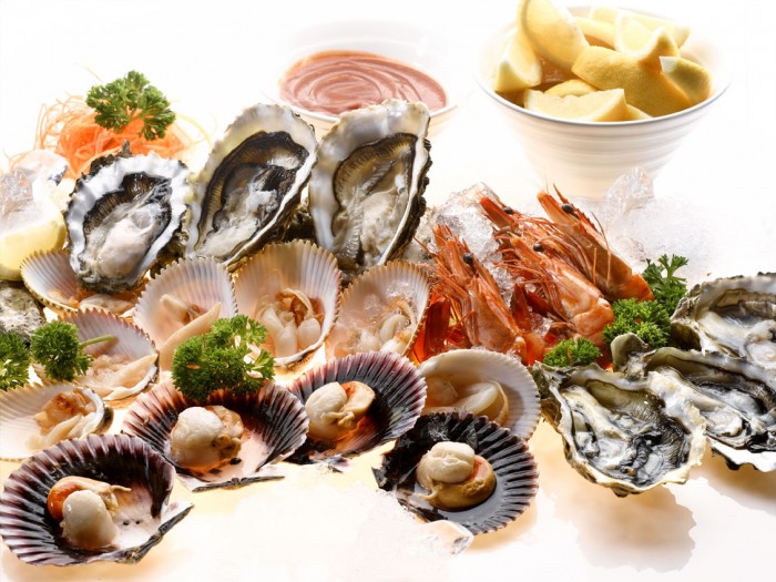 Seafood-on-Ice-700x525.jpg