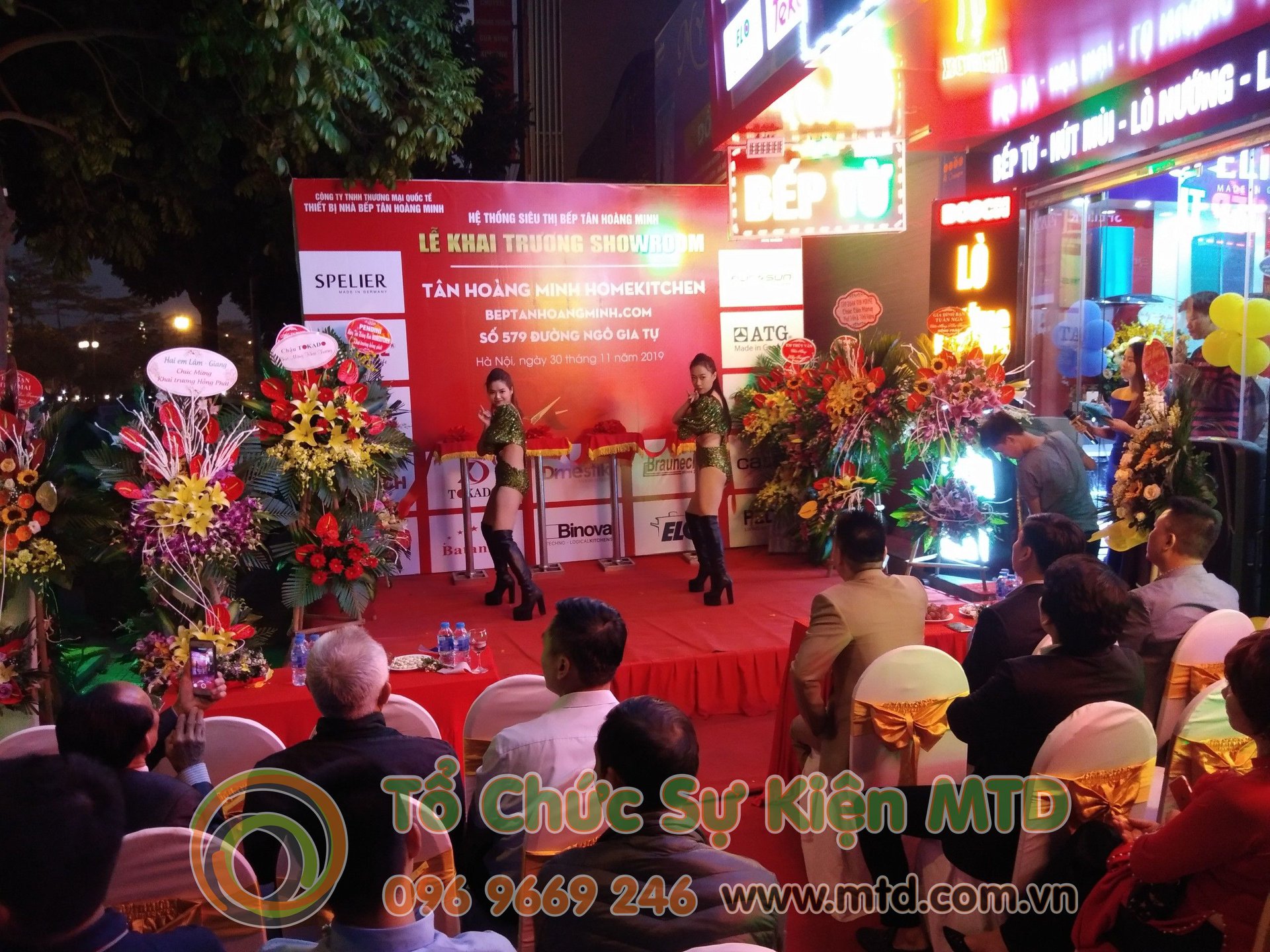 tan-hoang-minh-long-bien-4.jpg