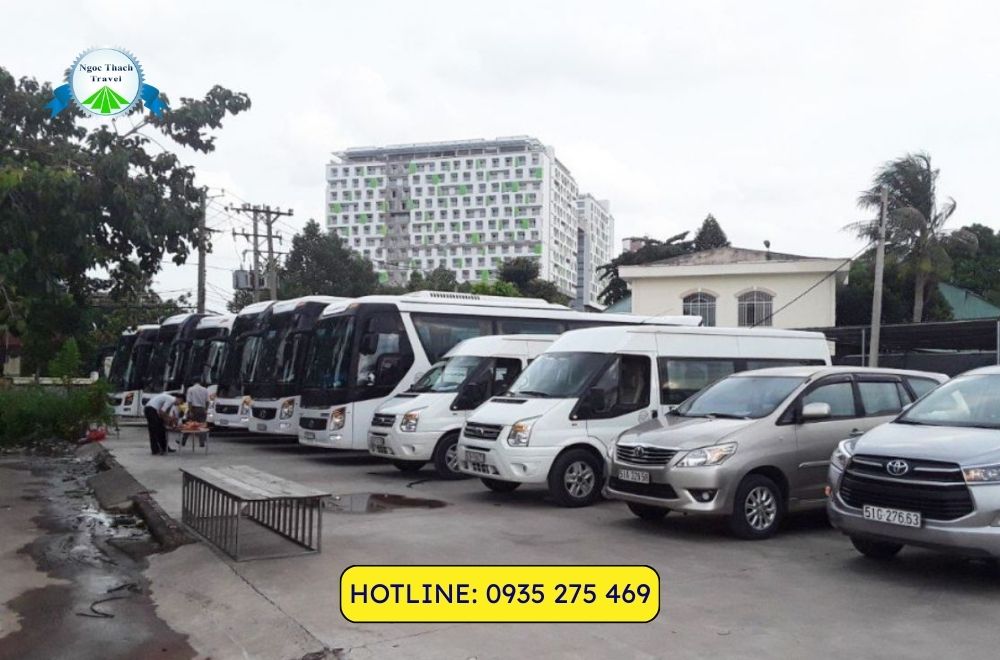 Thuê xe du lịch Đà Nẵng tham quan Bà Nà Hills và Hội An