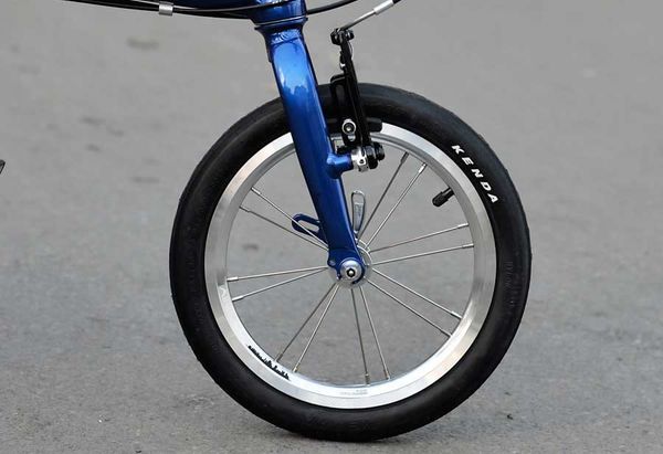 b_nh_xe_14_inch_grande.jpg