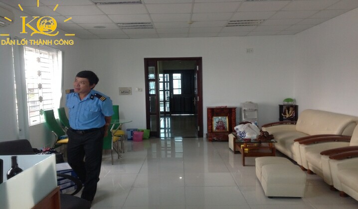 Tầng trệt tòa nhà Ngọc Linh Nhi Building Tầng trệt tòa nhà Ngọc Linh Nhi Building